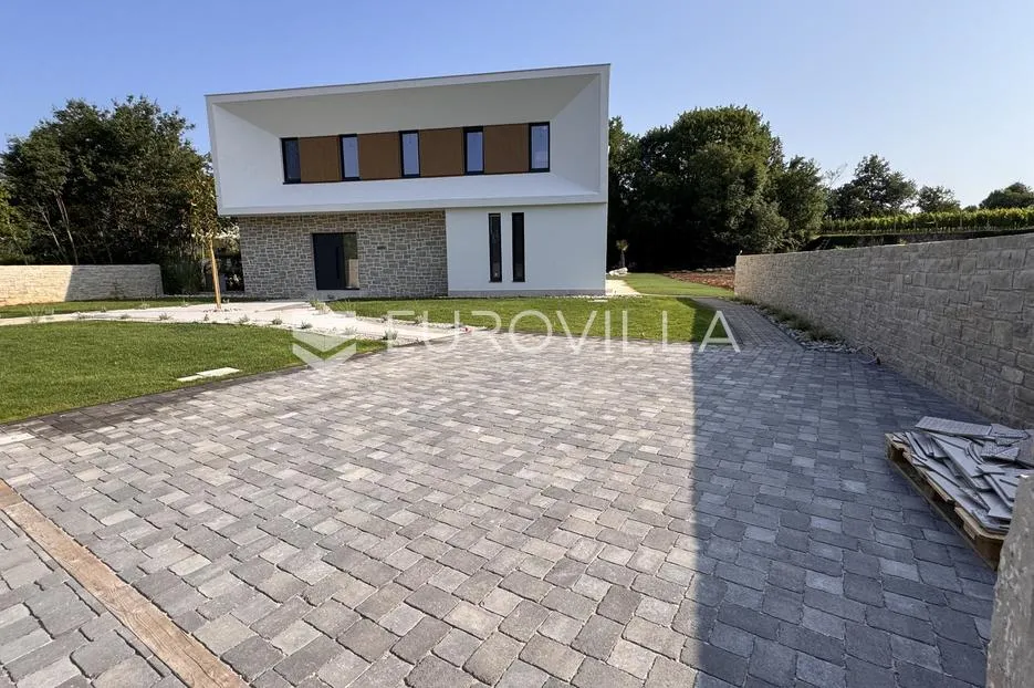 istra, tinjan, ekskluzivna vila s bazenom i sportskim terenom - slika 49