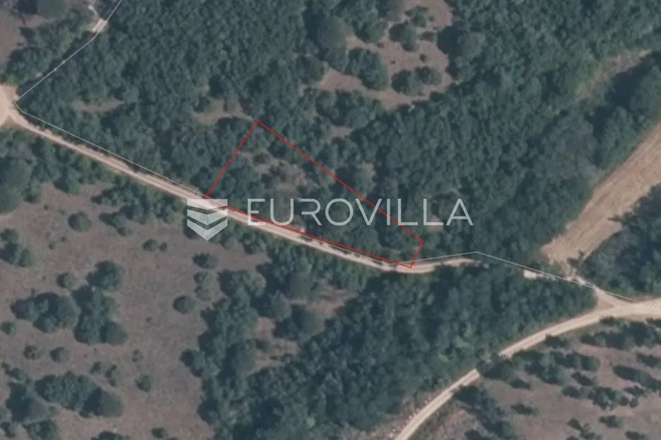 istra, labinci - poljoprivredno zemljište 2280 m2 uz prometnicu - slika 2