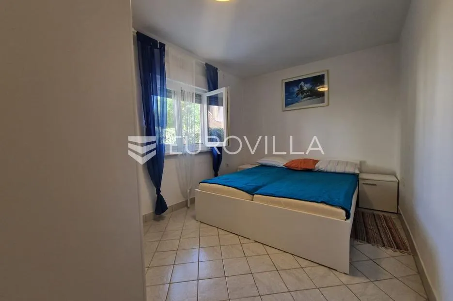 vir, samostojeća katnica s dva apartmana - slika 18