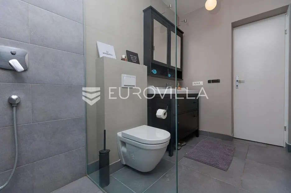 crikvenica, dramalj, moderan trosoban apartman s jacuzzijem, vrtom, bazenom i pogledom na more - slika 15
