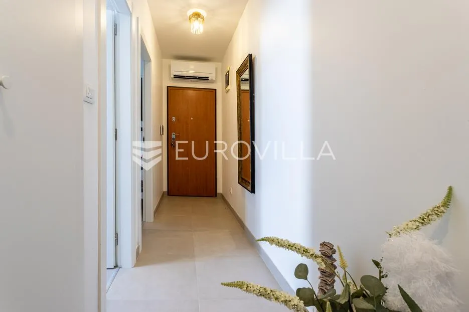 žnjan, moderan penthouse s prekrasnim pogledom na more - slika 20