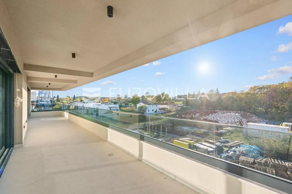 istra, poreč, novogradnja, prostrani penthouse sa krovnom terasom, odlična lokacija - slika 13
