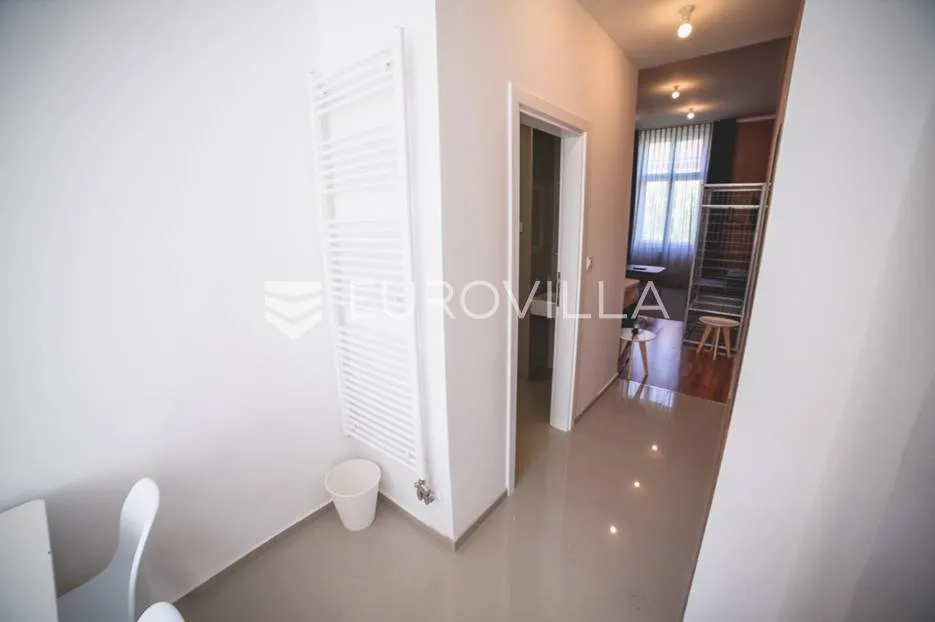 centar stan 205m2 podijeljen na 5 apartmana i sobu - slika 8