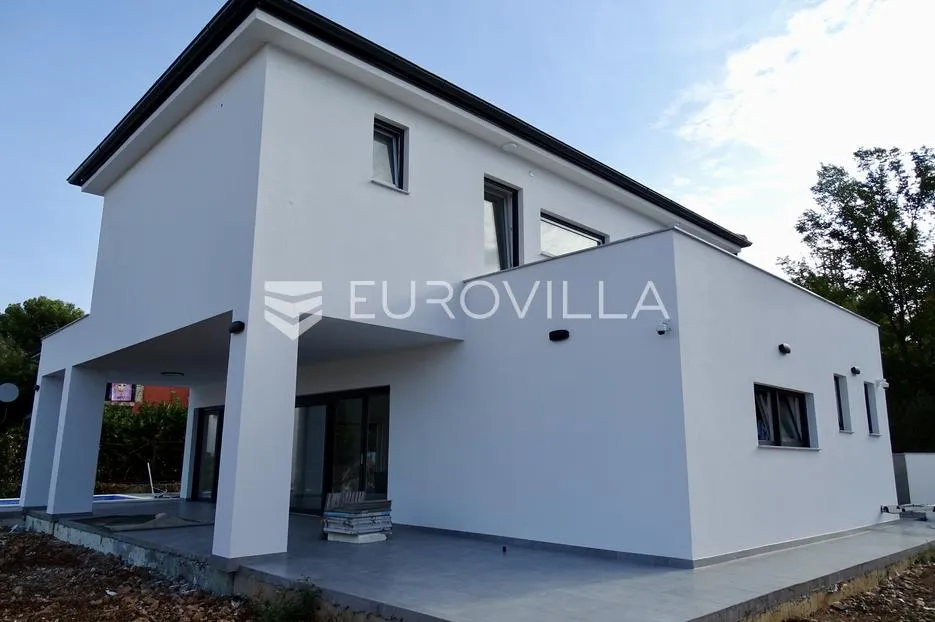 Malinska, Miholjice, obiteljska villa 161.78 m², s bazenom i pogledom na more - Malinska, Malinska-Dubašnica