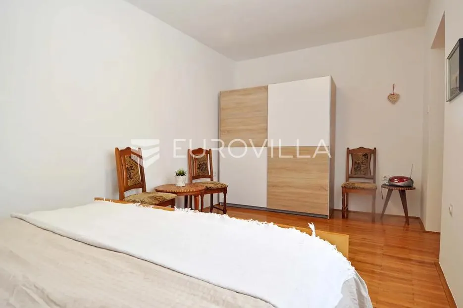 istra, premantura, vezana kuća s dva stana na odličnoj lokaciji, 90 m², uređeno - slika 17