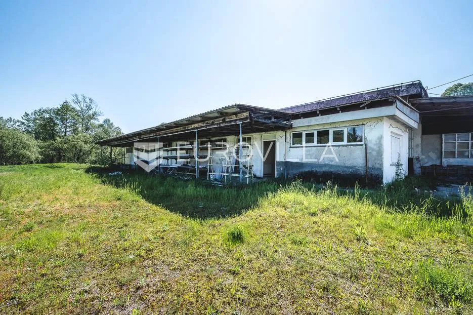 hrvatska kostajnica, industrijsko, proizvodno, uredska hala 914,29 m² na parceli 1417 m² - slika 29