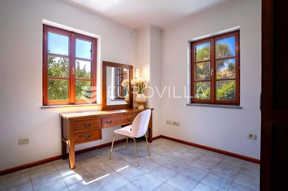 otok rab, kampor, jedinstvena mediteranska vila 80m od mora - slika 18