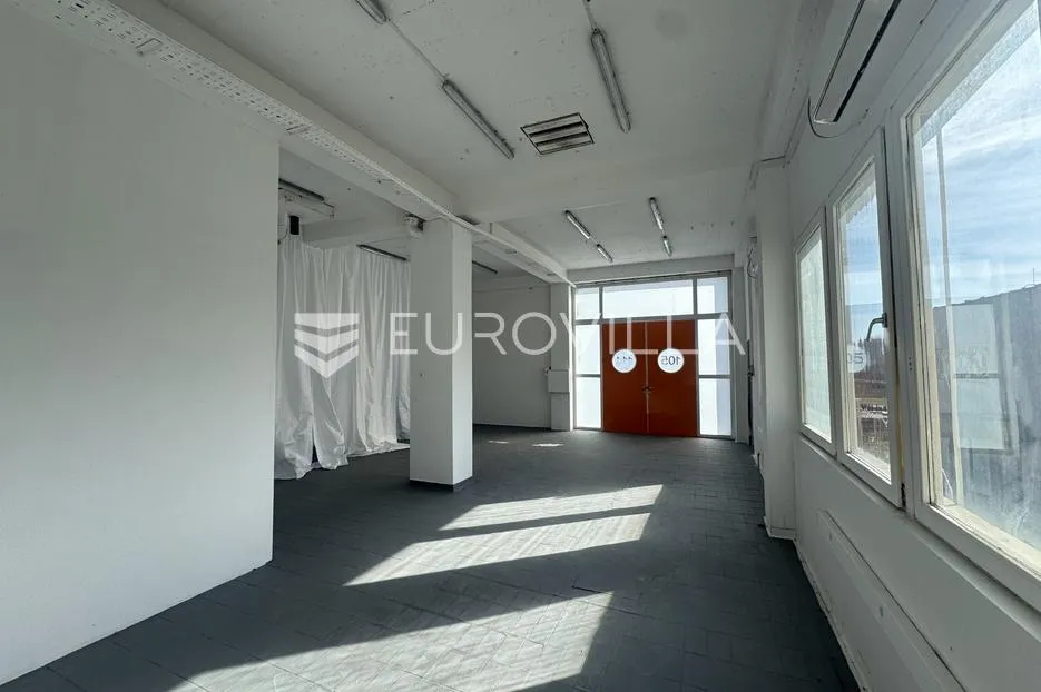 zagreb, dubrava, poslovna zgrada 2600 m² unutar poslovnog kompleksa na parceli 7200 m² - slika 4