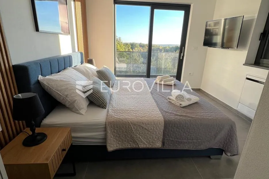 istra, smoljanci, moderna novoizgrađena vila 200m2 s bazenom i pogledom na more - slika 27