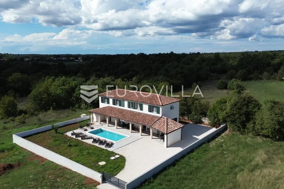 istra, svetvinčenat, moderna vila s bazenom i pogledom na prirodu - slika 27