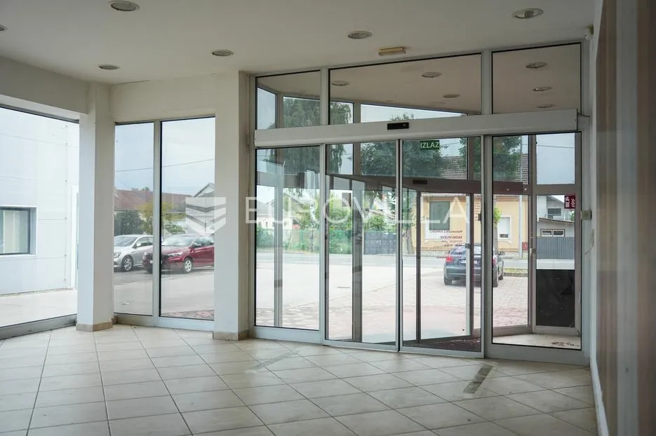 vinkovci, radićev blok, poslovni prostor 459 m² - slika 7