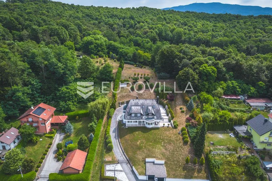 donja pušća, jedinstvena obiteljska villa, parcela 5000 m² - slika 33