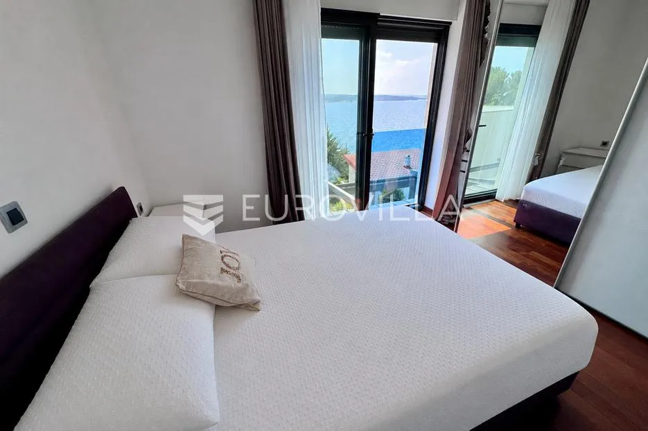 crikvenica, ekskluzivan trosoban stan 102,61 m², samo 50 m do mora, pogled na more - slika 17