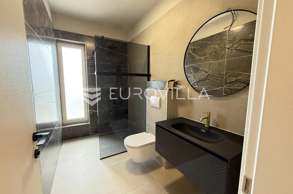 istra, barban, luksuzna vila 180 m² s bazenom i jacuzzijem na mirnoj lokaciji - slika 17