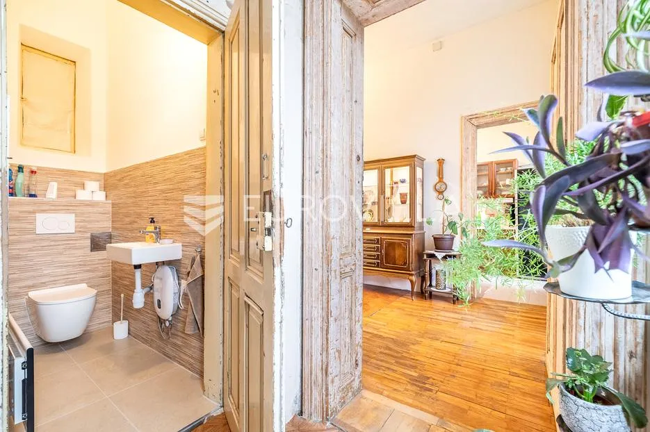 zagreb, zrinjevac, dvoiposoban stan 88 m² - slika 8