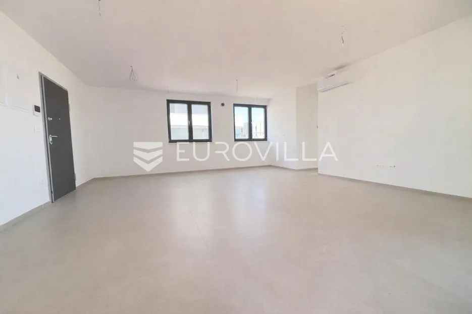 umag, novogradnja, stan u prizemlju, 64.77 m² s vrtom od 157 m² - slika 4