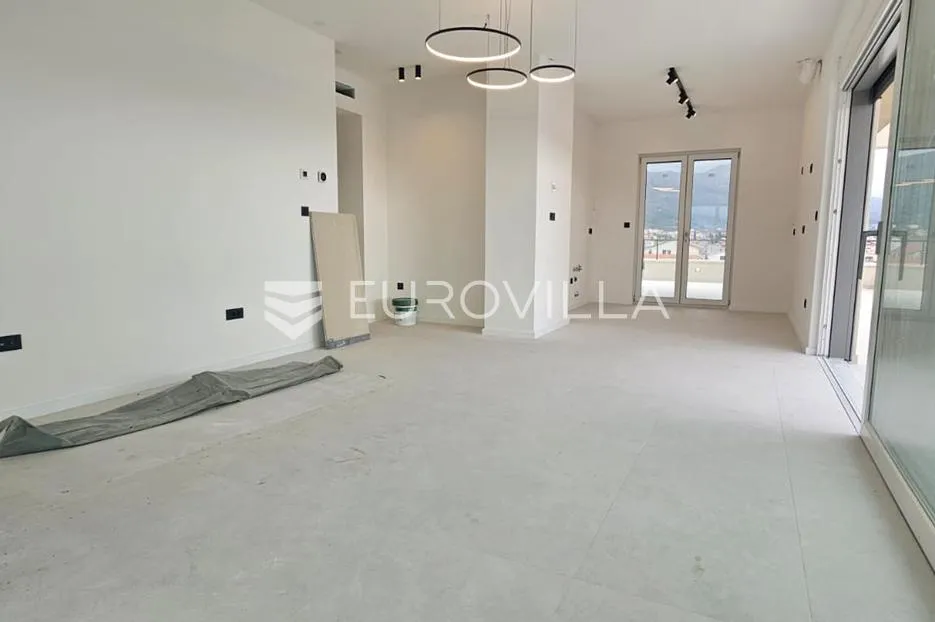 kaštel stari penthouse 102 m² s pogledom na more, garaža s ostavom direkno lift u stan - slika 4