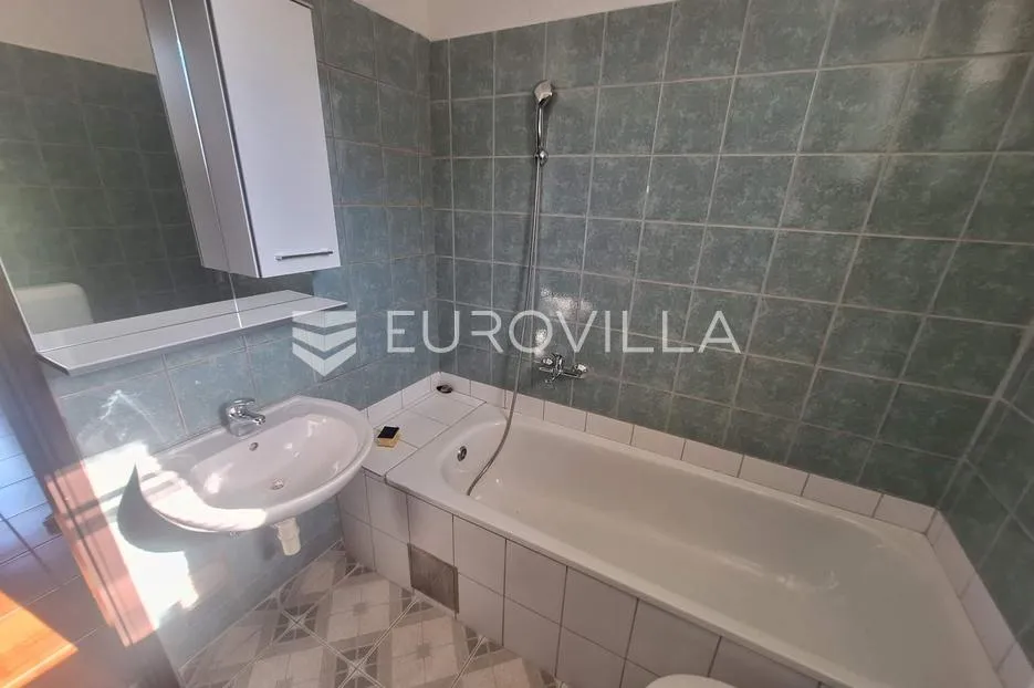 slunj, donji furjan, kuća 170 m², novouređena - slika 9