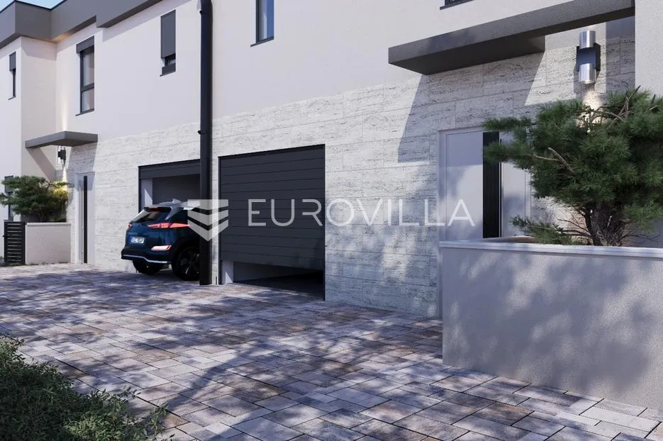 medulin, medulin - kvalitetna i moderna duplex kuća a, s grijanim bazenom 30m2 i garažom, nkp 146 m2 - slika 4