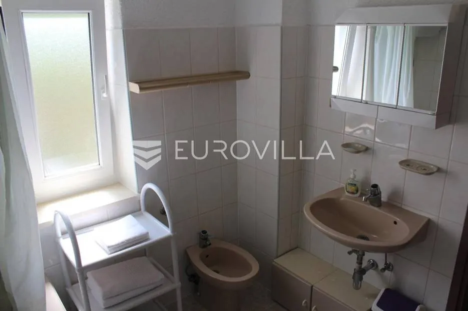 brač, splitska, apartmanska kuća s pogledom - slika 15