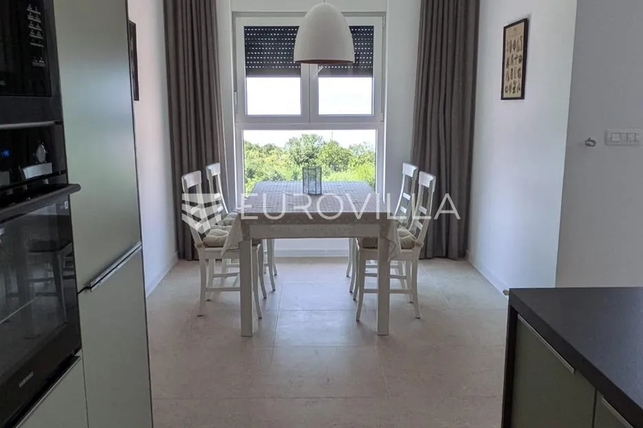 kostrena, rožmanići luksuzan stan s bazenom 154 m² - slika 10