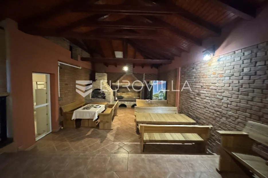 đakovo, centar, luksuzna kuća 470 m2 na izuzetnoj lokaciji - slika 45