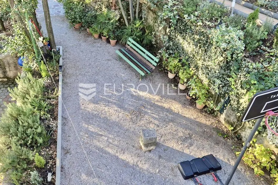 opatija, centar, prekrasna etaža kuće 141 m² u vili iz talijanskog doba - slika 20