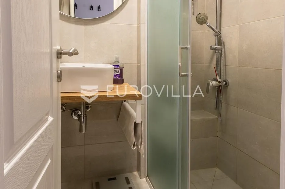 slavonski brod, centar trosoban stan 73 m² - slika 14