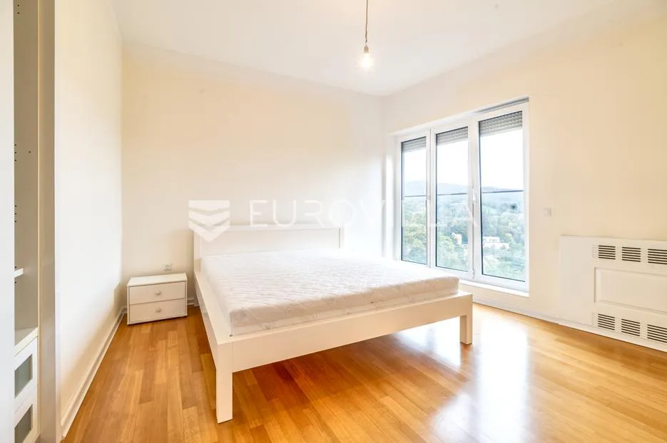 zagreb, medveščak, atraktivan četverosoban stan 121 m² - slika 4