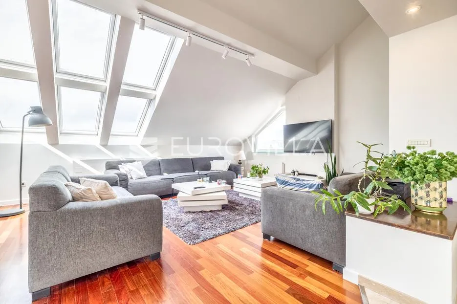 Zagreb, Šalata, luksuzan penthouse 220 m², lift