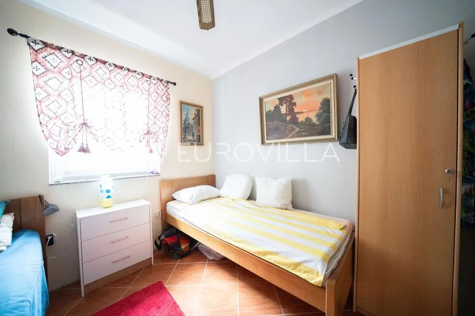 zadar, vir, lijepa kuća s dva stana i pogledom na more - slika 26