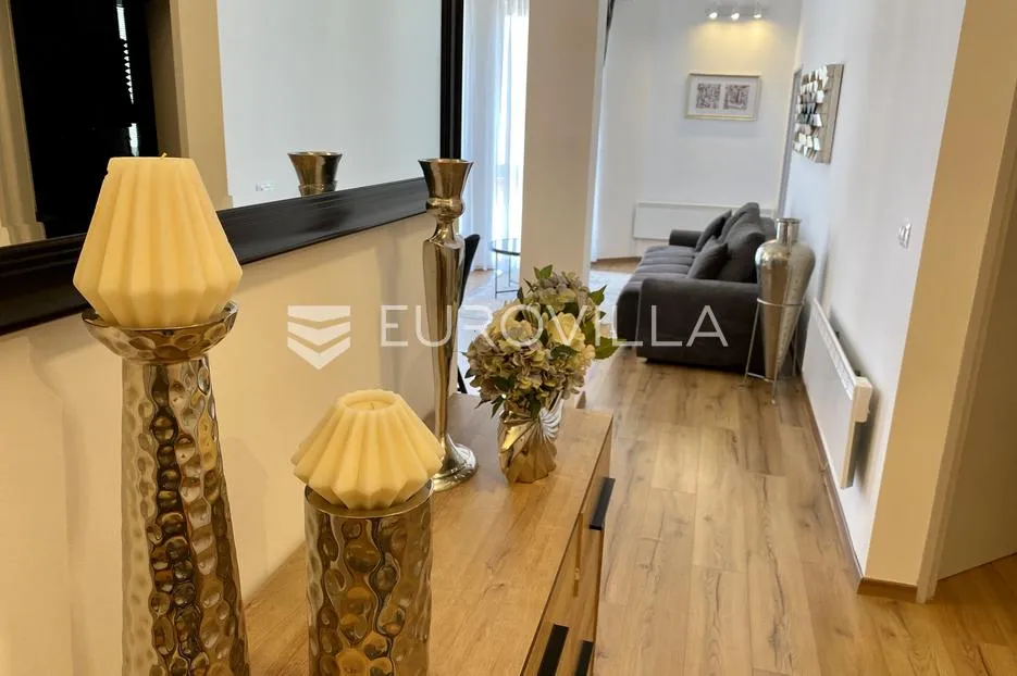 istra, pula, luksuzan, moderno opremljen trosoban stan 85 m² - slika 4