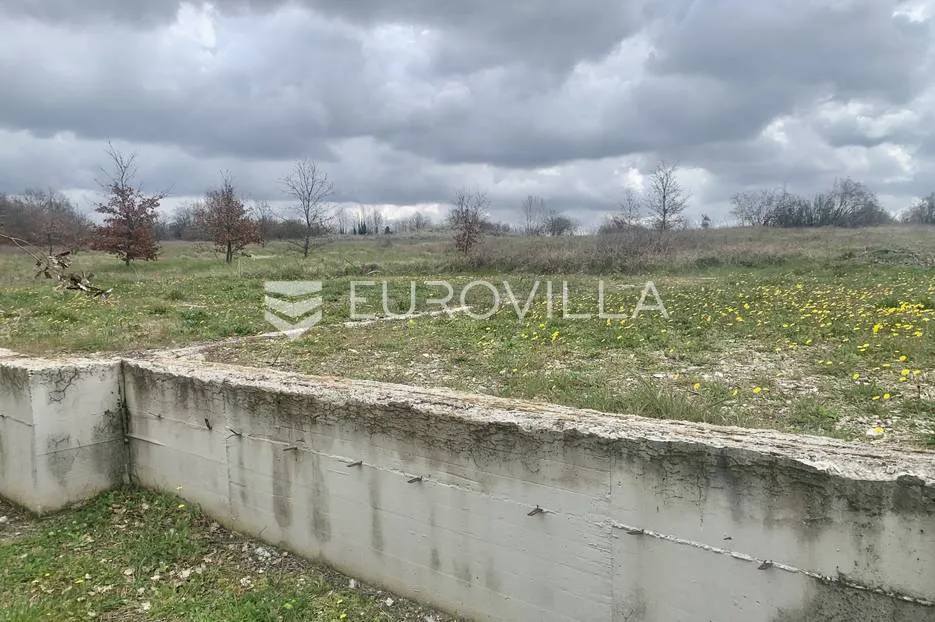 istra, svetivinčenat, građevinsko zemljište sa projektom - slika 10
