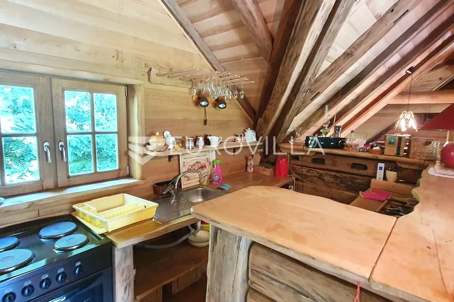 samobor, prekrasna obiteljska vikendica 152 m² na zemljištu 1.565 m² - slika 19