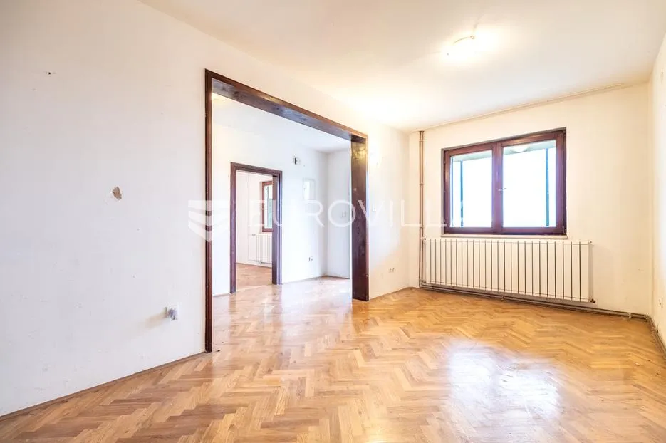 zagreb, podsused prekrasna obiteljska kuća 250 m² na parceli 4000 m² - slika 4