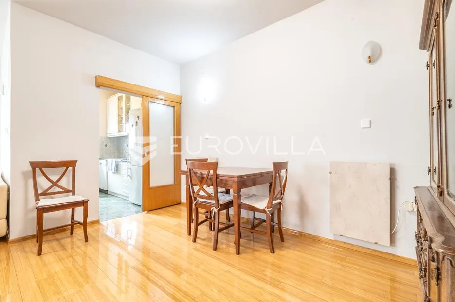 zagreb, mikulići, izvrstan trosoban stan s parkirnim mjestom 70 m² - slika 3