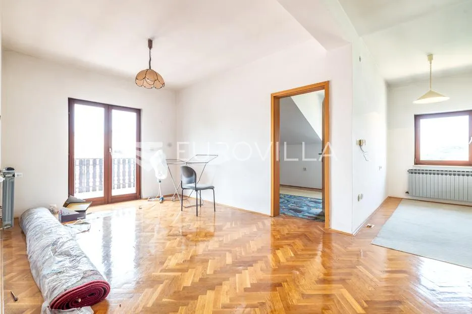 zagreb, gornja dubrava, odlična kuća s tri stana i garažom, 400 m² - slika 14