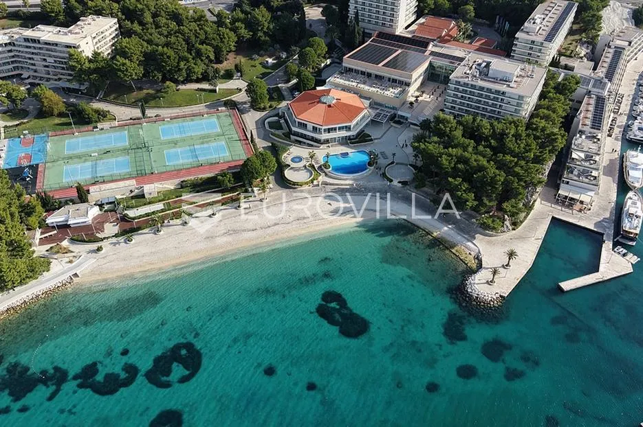 split, terase podstrana | trosoban stan s terasom na drugoj etaži - slika 13