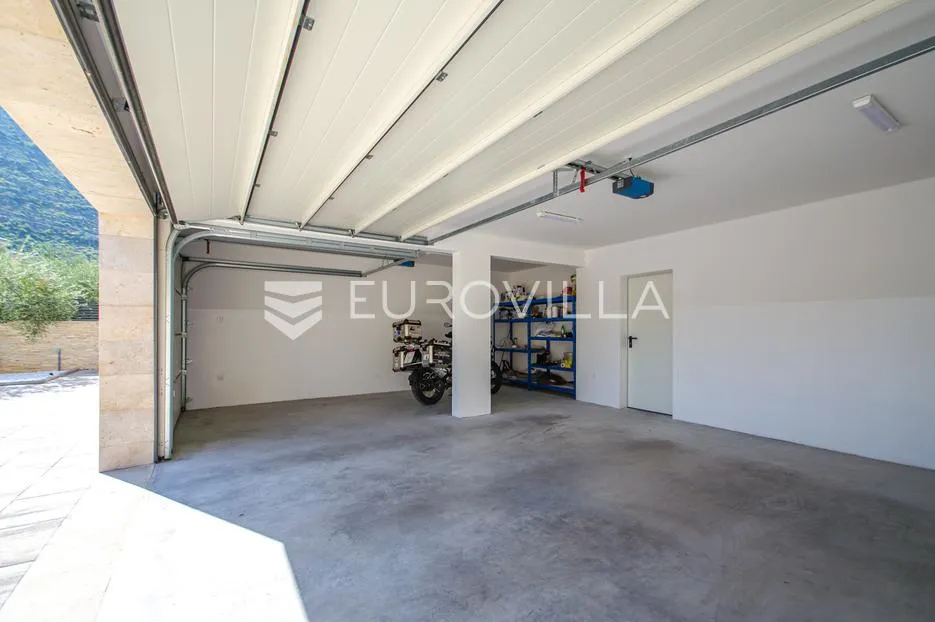 split, žrnovnica, vila s bazenom na mirnoj lokaciji - slika 32