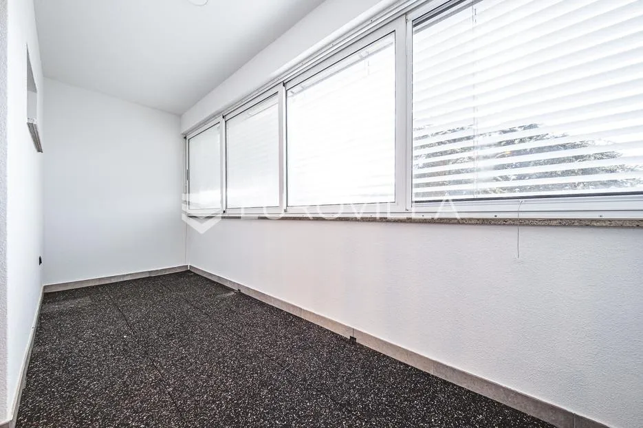 zagreb, maksimir, luksuzan četverosoban penthouse u novogradnji 130 m², parking - slika 16