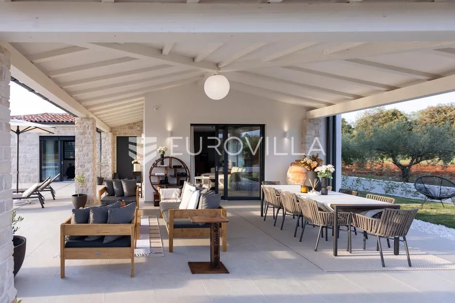 istra, poreč, gedići prekrasna moderna kamena vila 165 m² s bazenom - slika 19