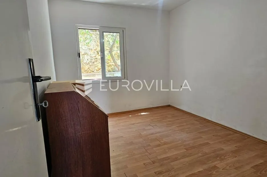 trogir, kuća s tri apartmana s pogledom na more na 50 m od mora - slika 16