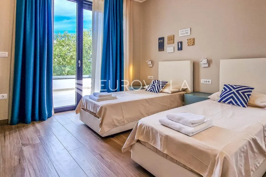 istra, luksuzna villa 276 m² s 4 spavaće sobe, bazenom i pogledom na more - slika 21