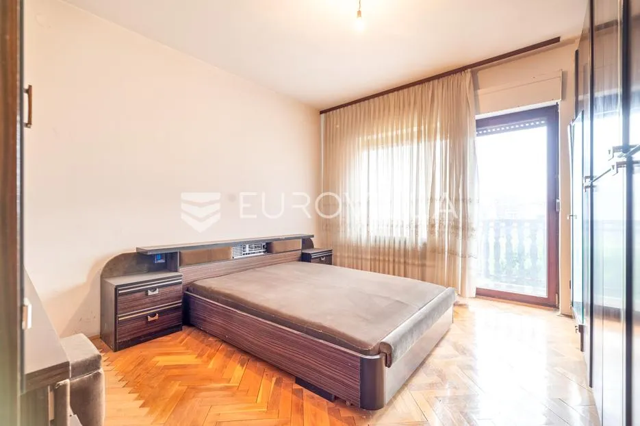zagreb, granešina, stambeno, poslovna kuća s okućnicom, 377 m² - slika 9