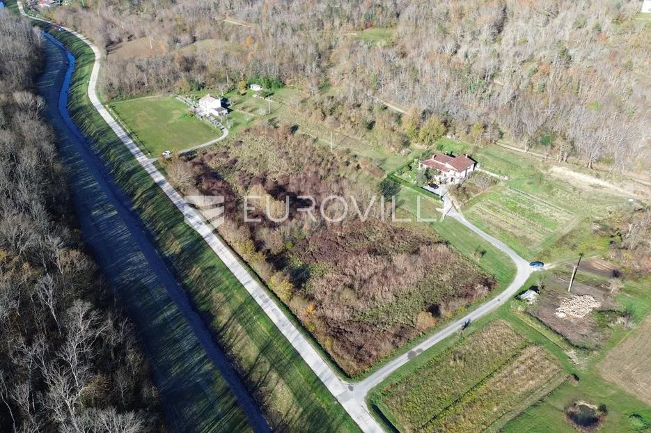 motovun, livade, prilika prostrano građevinsko zemljište - slika 16