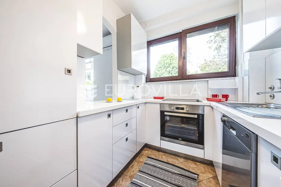 zagreb, gornji grad – tuškanac, dvosoban stan 70 m2 s terasom i vrtom - slika 11