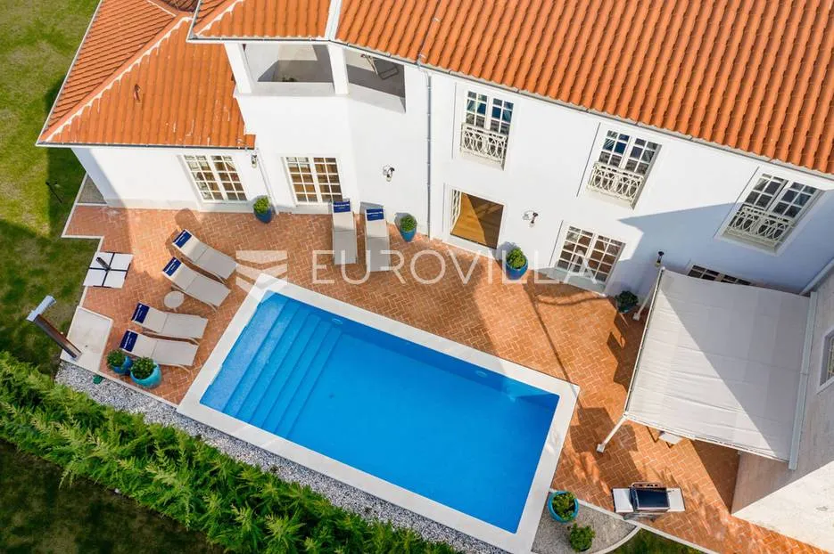 istra, vabriga, prekrasna kamena vila od 260 m2 s bazenom i vrtom - slika 6