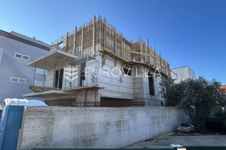zadar, vir, dvoetažni apartman c2 površine 81,07 m² s pripadajućom krovnom terasom površine 30 m² - slika 9