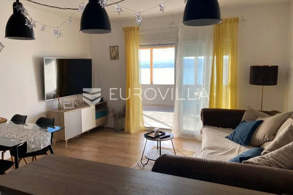 krilo jesenice, namješten stan s neuređenim potkrovljem 70 m² - slika 3