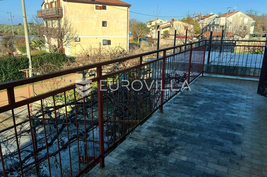 istra, novigrad okolica, kuća u nizu za adaptaciju na mirnoj lokaciji - slika 3